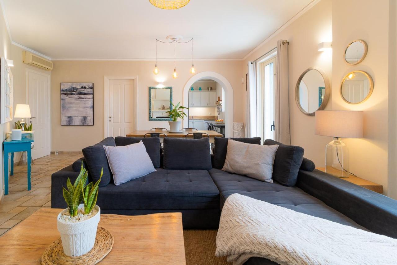 Leveque - Sea View - 3 Bedrooms Kassiopi